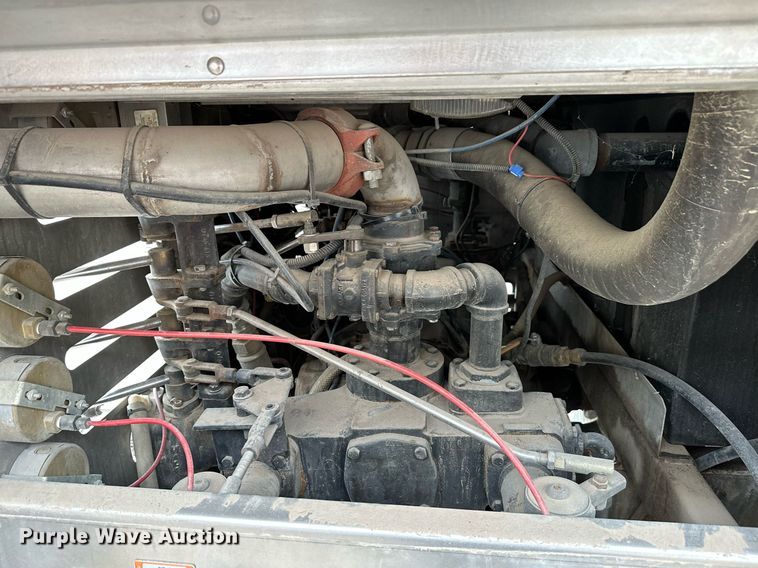 image for item NX9737 1999 Freightliner FL106  pumper fire truck