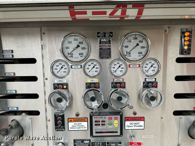 image for item NX9737 1999 Freightliner FL106  pumper fire truck