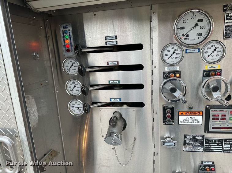 image for item NX9737 1999 Freightliner FL106  pumper fire truck