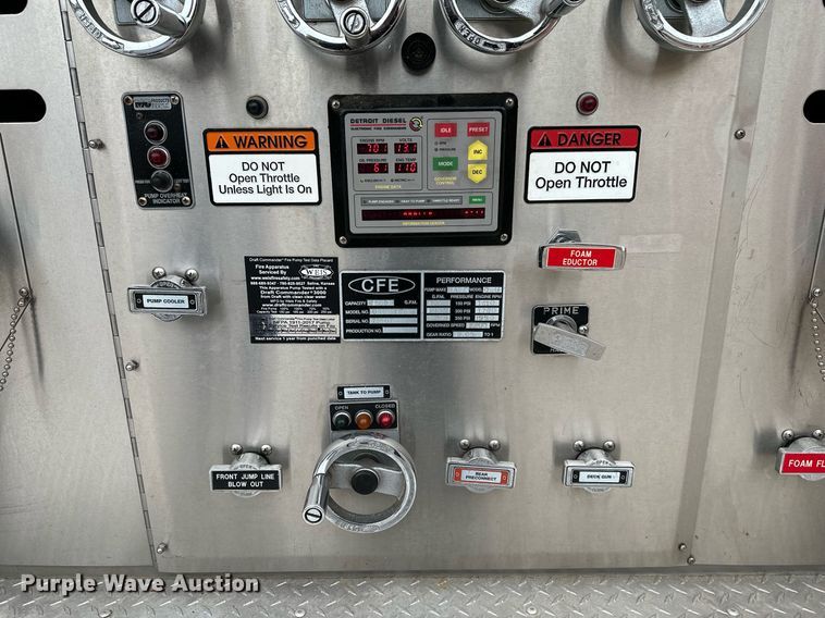 image for item NX9737 1999 Freightliner FL106  pumper fire truck