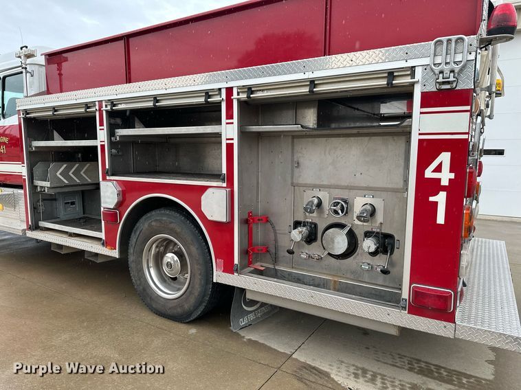 image for item NX9737 1999 Freightliner FL106  pumper fire truck