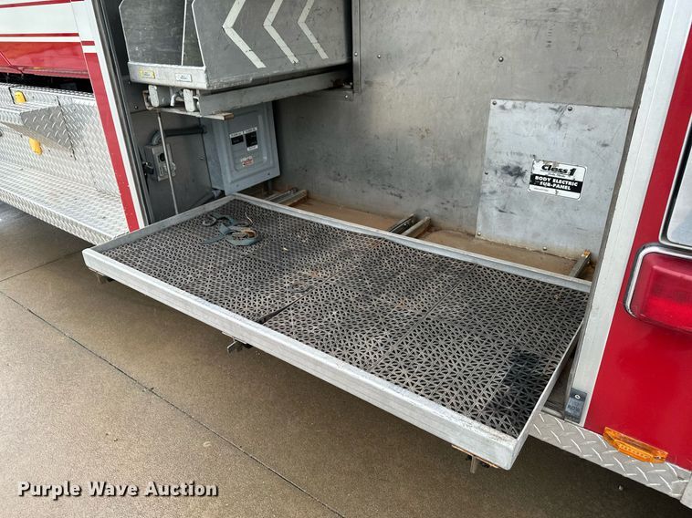 image for item NX9737 1999 Freightliner FL106  pumper fire truck