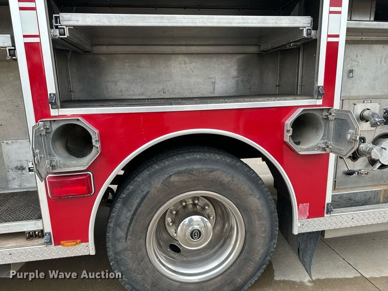 image for item NX9737 1999 Freightliner FL106  pumper fire truck