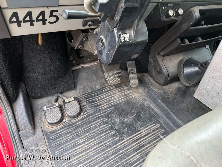 image for item NX9737 1999 Freightliner FL106  pumper fire truck