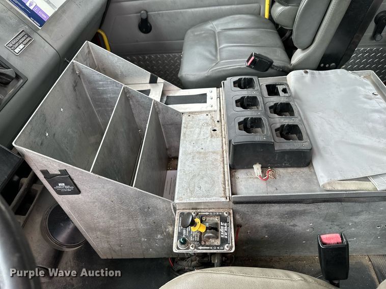 image for item NX9737 1999 Freightliner FL106  pumper fire truck