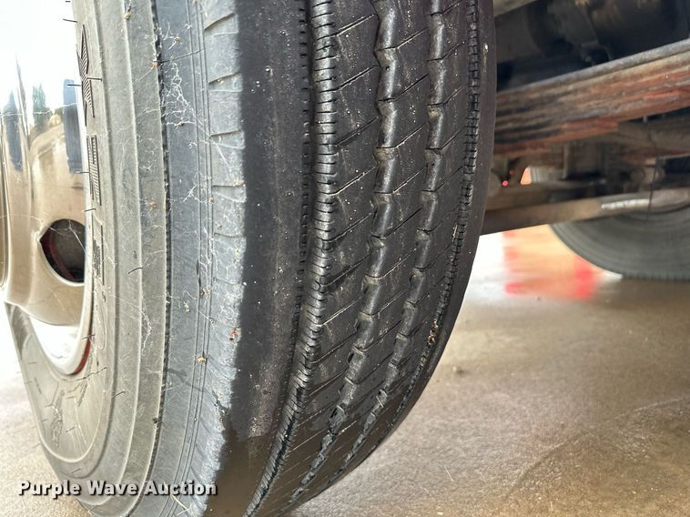 image for item NX9737 1999 Freightliner FL106  pumper fire truck