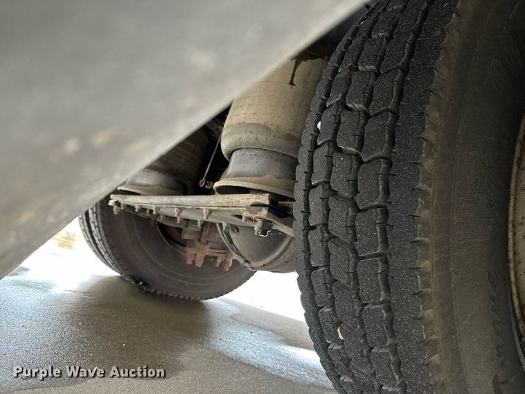 image for item NX9737 1999 Freightliner FL106  pumper fire truck