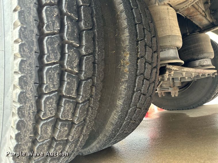 image for item NX9737 1999 Freightliner FL106  pumper fire truck