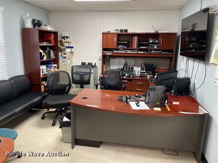 image for item NX9807 Office furniture