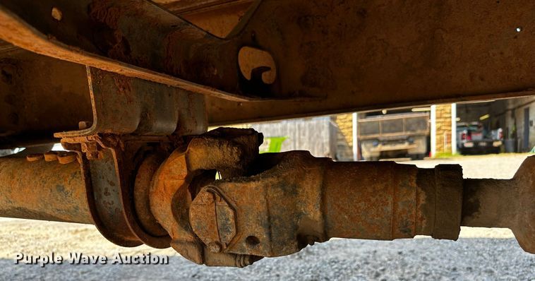 image for item OC9156 1991 International 4900  refuse truck