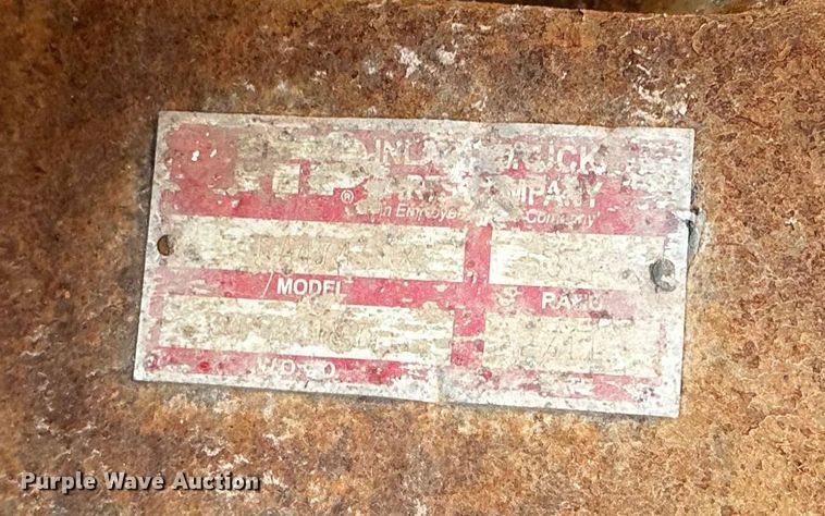 image for item OC9156 1991 International 4900  refuse truck