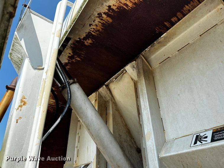 image for item OC9156 1991 International 4900  refuse truck