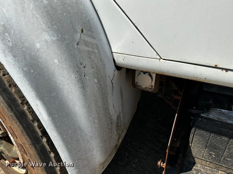 image for item OC9156 1991 International 4900  refuse truck