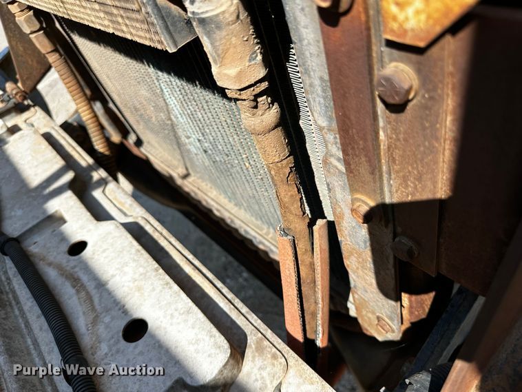 image for item OC9156 1991 International 4900  refuse truck