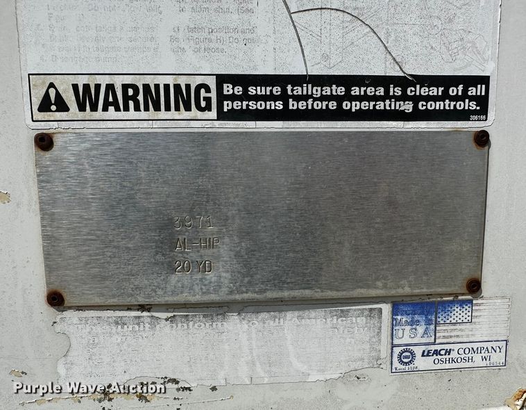 image for item OC9156 1991 International 4900  refuse truck