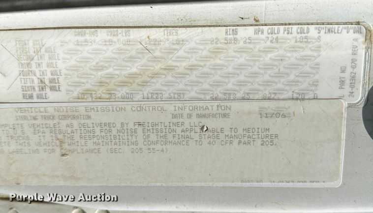 image for item OC9156 1991 International 4900  refuse truck