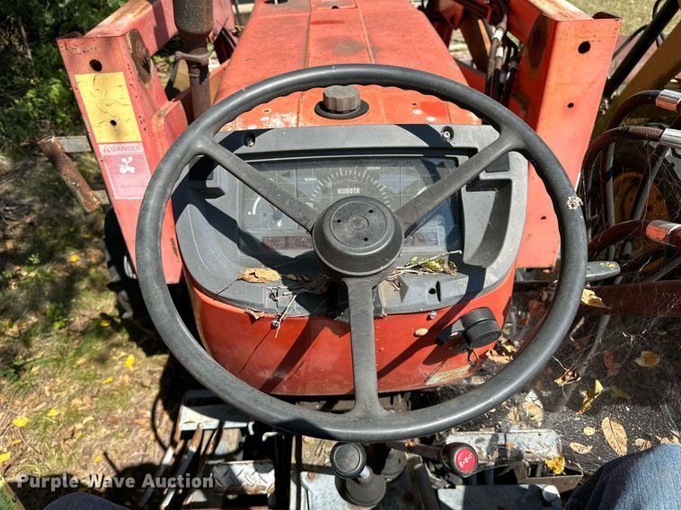 image for item OC9218 1985 Kubota M7030SU  tractor