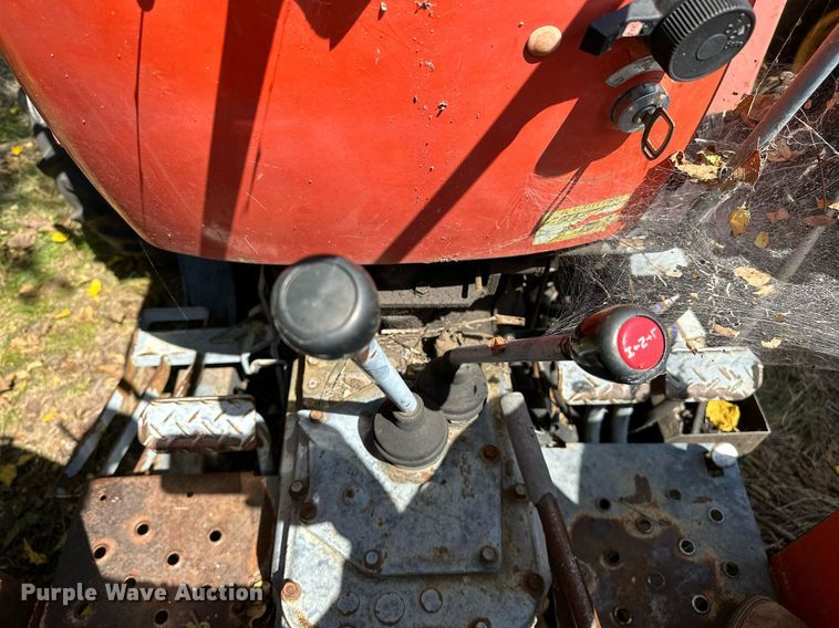 image for item OC9218 1985 Kubota M7030SU  tractor