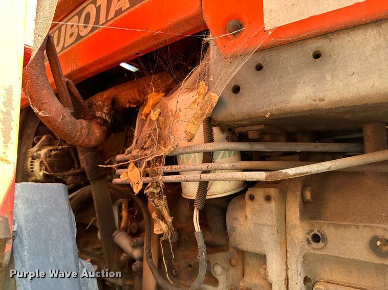 image for item OC9218 1985 Kubota M7030SU  tractor