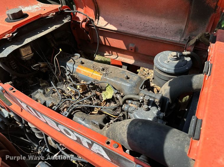 image for item OC9218 1985 Kubota M7030SU  tractor