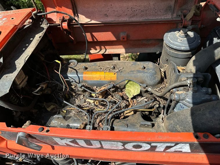 image for item OC9218 1985 Kubota M7030SU  tractor