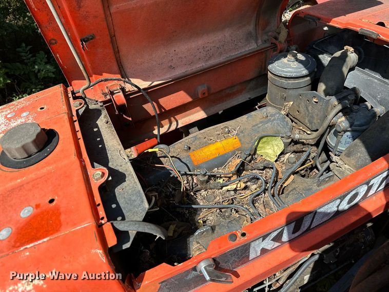 image for item OC9218 1985 Kubota M7030SU  tractor