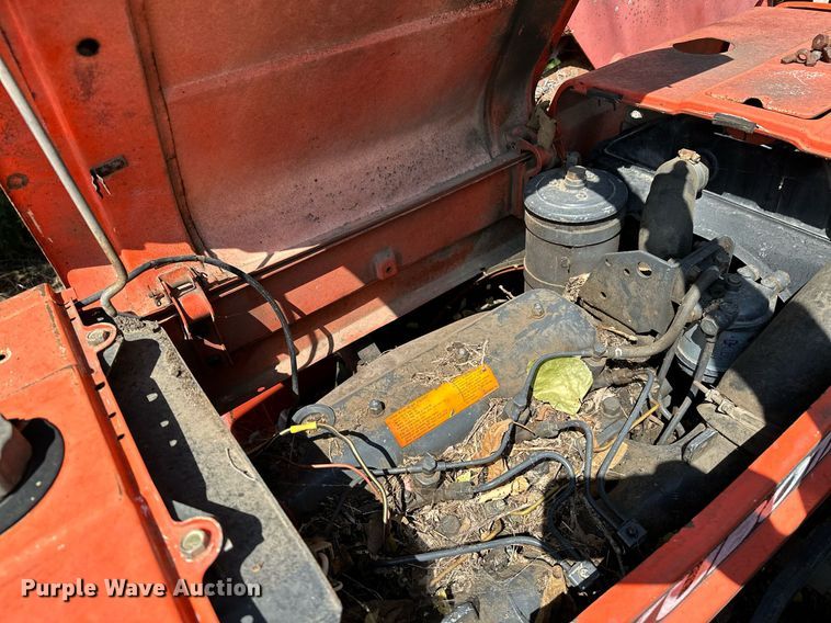 image for item OC9218 1985 Kubota M7030SU  tractor