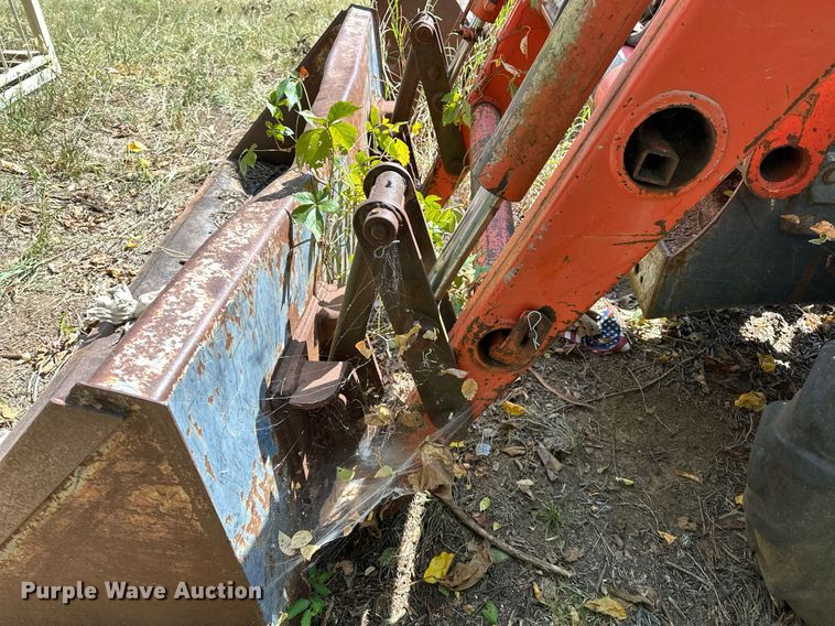 image for item OC9218 1985 Kubota M7030SU  tractor