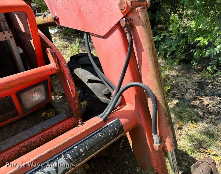 image for item OC9218 1985 Kubota M7030SU  tractor