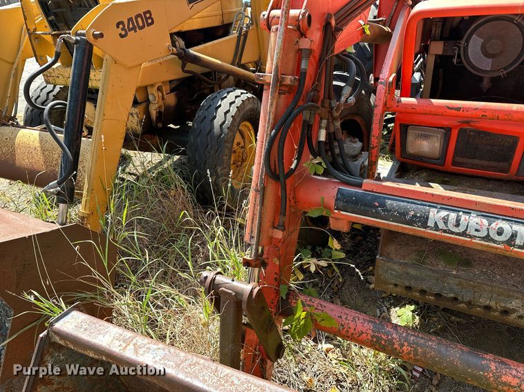 image for item OC9218 1985 Kubota M7030SU  tractor