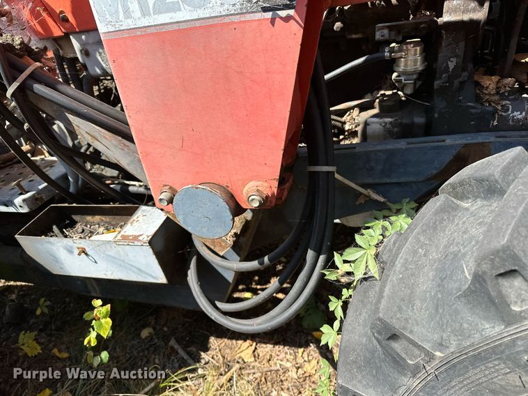 image for item OC9218 1985 Kubota M7030SU  tractor