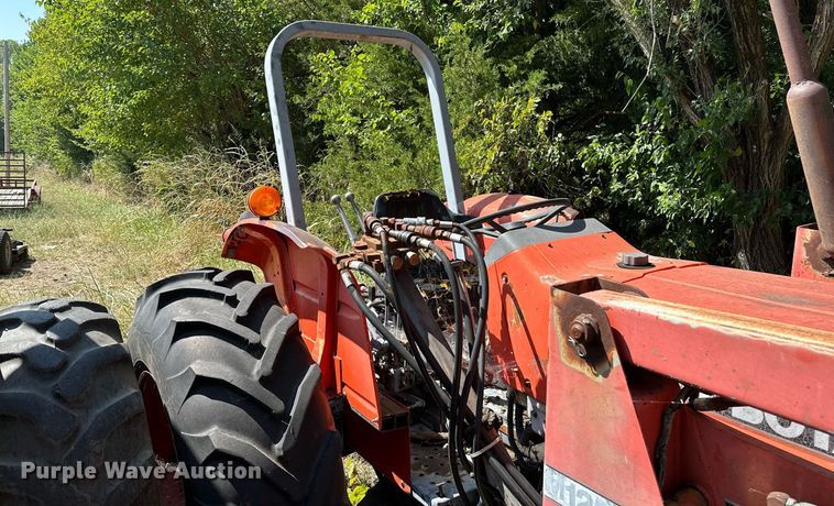image for item OC9218 1985 Kubota M7030SU  tractor