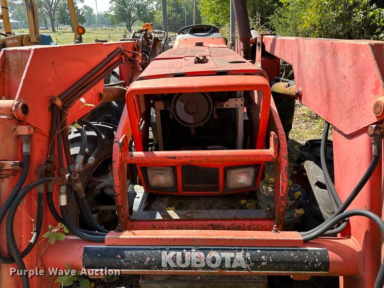 image for item OC9218 1985 Kubota M7030SU  tractor