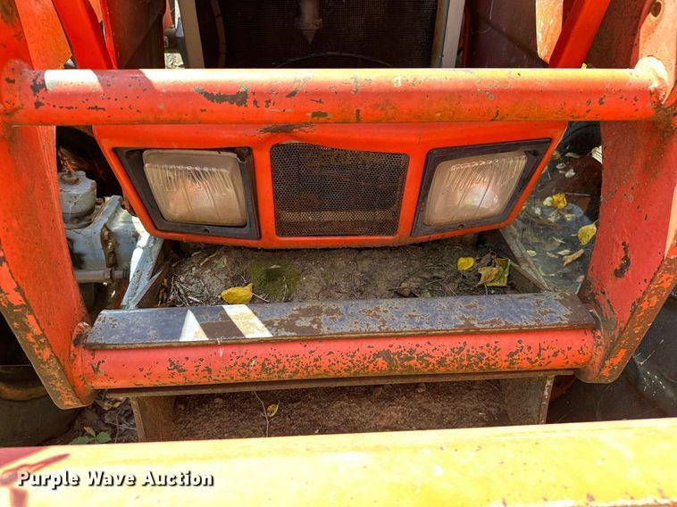 image for item OC9218 1985 Kubota M7030SU  tractor