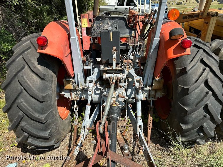 image for item OC9218 1985 Kubota M7030SU  tractor