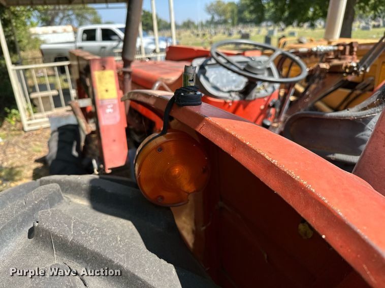 image for item OC9218 1985 Kubota M7030SU  tractor