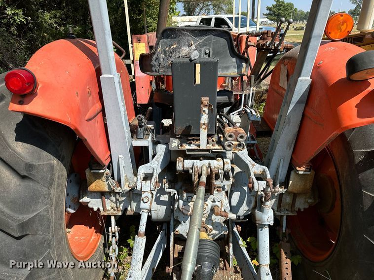 image for item OC9218 1985 Kubota M7030SU  tractor