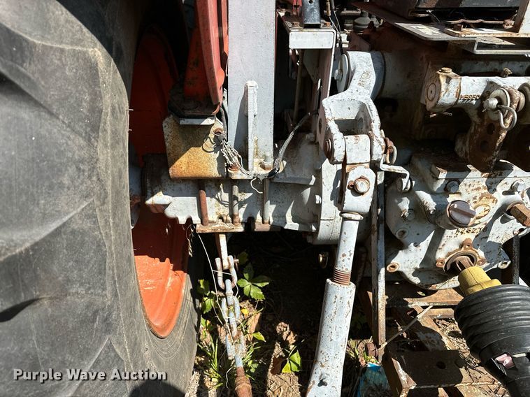 image for item OC9218 1985 Kubota M7030SU  tractor