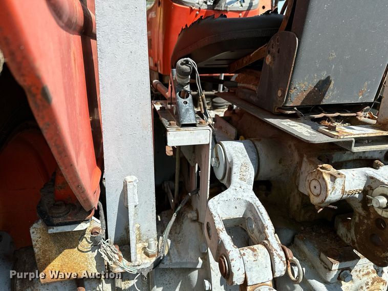 image for item OC9218 1985 Kubota M7030SU  tractor