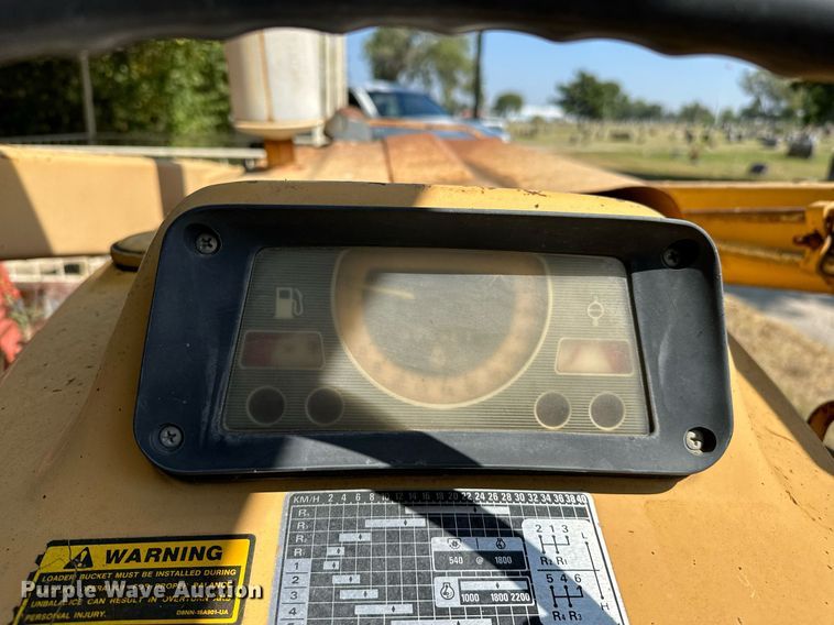 image for item OC9221 1985  Ford 340B  tractor