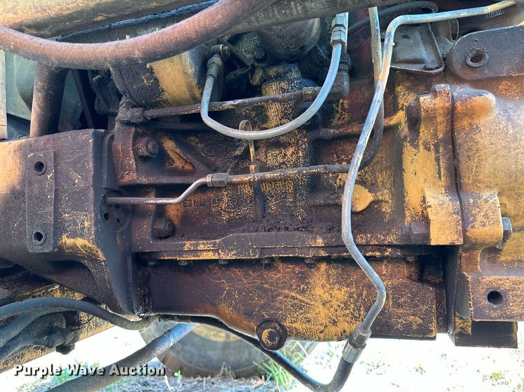 image for item OC9221 1985  Ford 340B  tractor