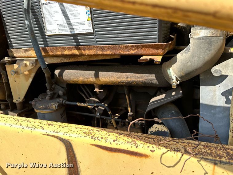 image for item OC9221 1985  Ford 340B  tractor