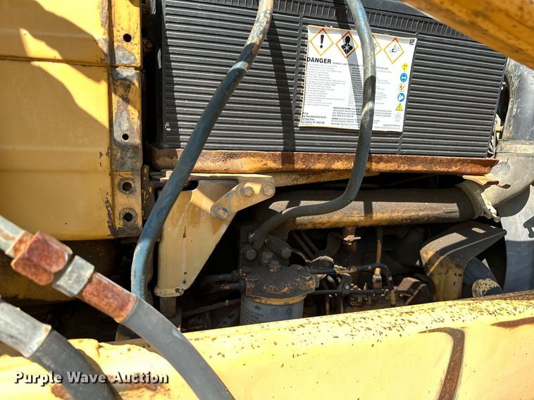 image for item OC9221 1985  Ford 340B  tractor