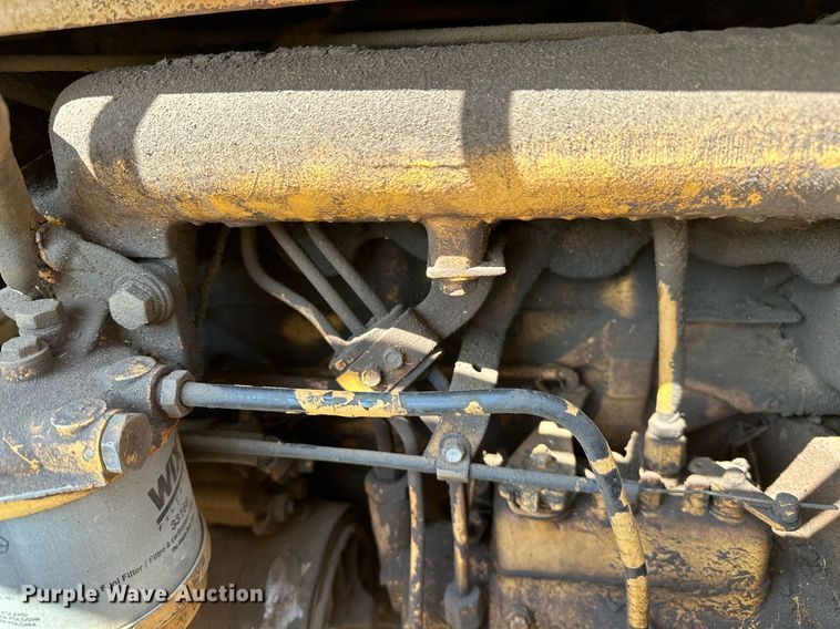 image for item OC9221 1985  Ford 340B  tractor