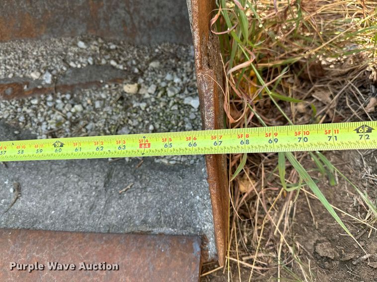 image for item OC9221 1985  Ford 340B  tractor