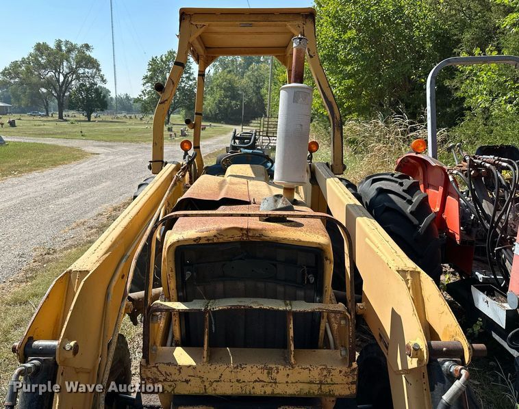 image for item OC9221 1985  Ford 340B  tractor