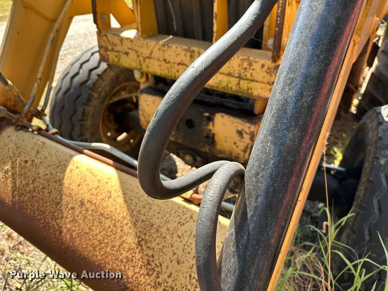 image for item OC9221 1985  Ford 340B  tractor