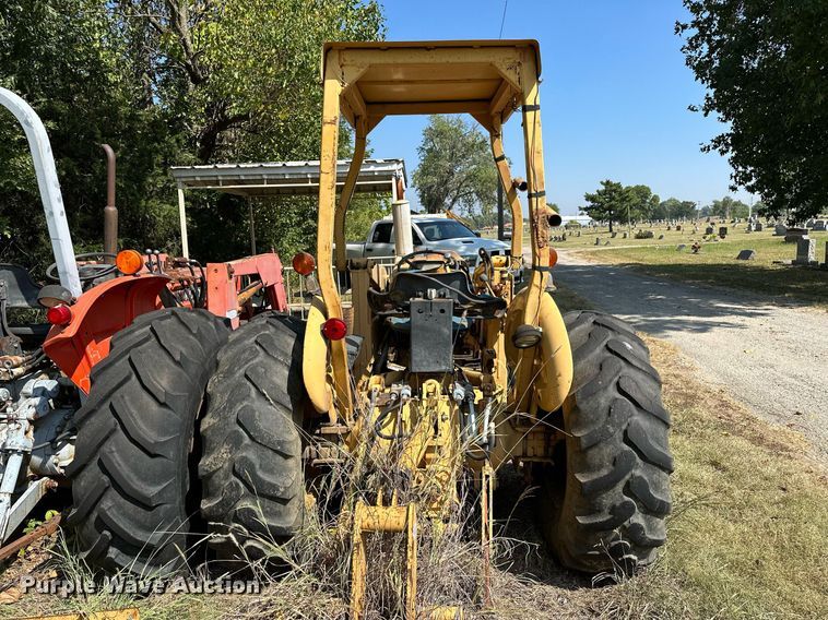 image for item OC9221 1985  Ford 340B  tractor