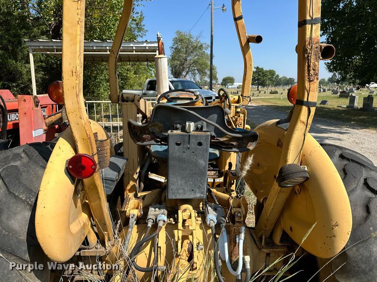 image for item OC9221 1985  Ford 340B  tractor