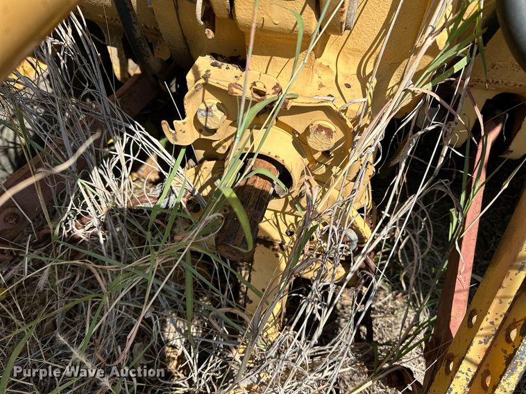 image for item OC9221 1985  Ford 340B  tractor